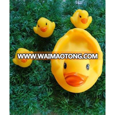 pvc squeak bath duck toy